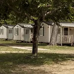 Village Passion Les Bris Village de vacances 3*