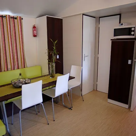 假日公园 Village Passion Les Bris 3*