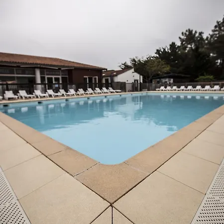 Holiday park Village Passion Les Bris 3*