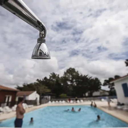 Holiday park Village Passion Les Bris 3*
