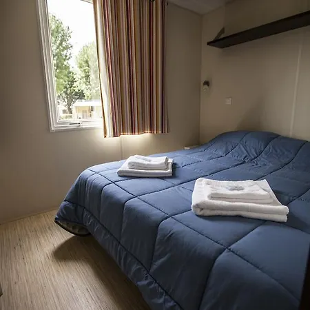 Village Passion Les Bris 假日公园 圣特罗让莱班