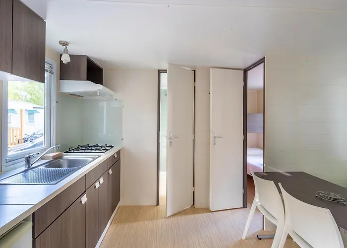 Village Passion Les Bris Aldeamento Turístico 3*