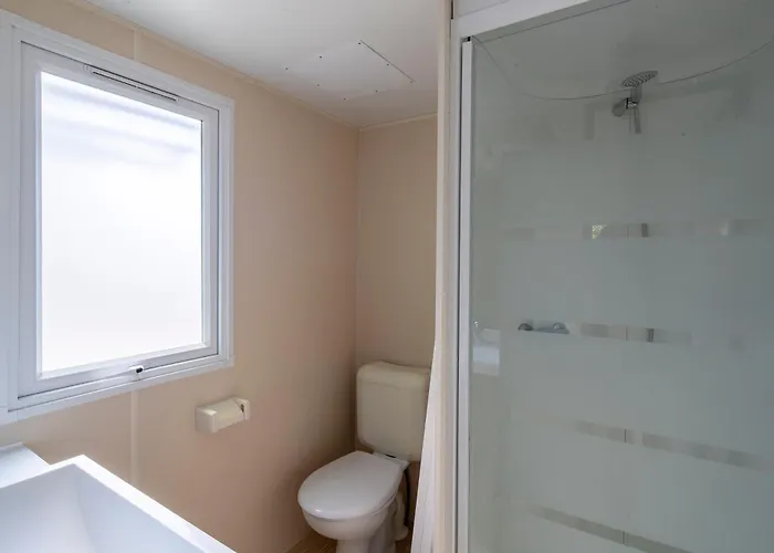 Aldeamento Turístico Village Passion Les Bris 3*