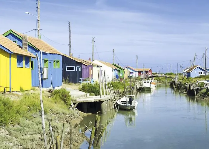 Village Passion Les Bris Aldeamento Turístico 3*